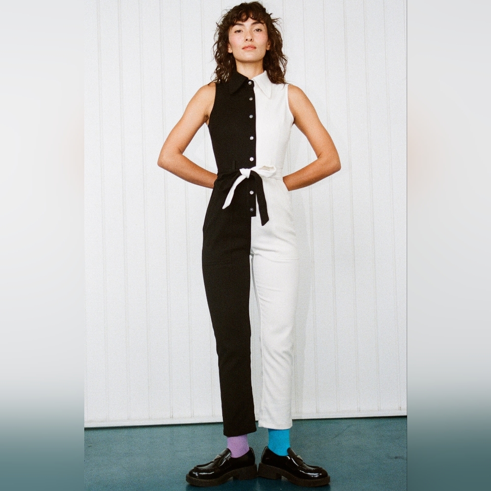 Fashion Brand Company Black and White Colorblock Sleeveless Jumpsuit